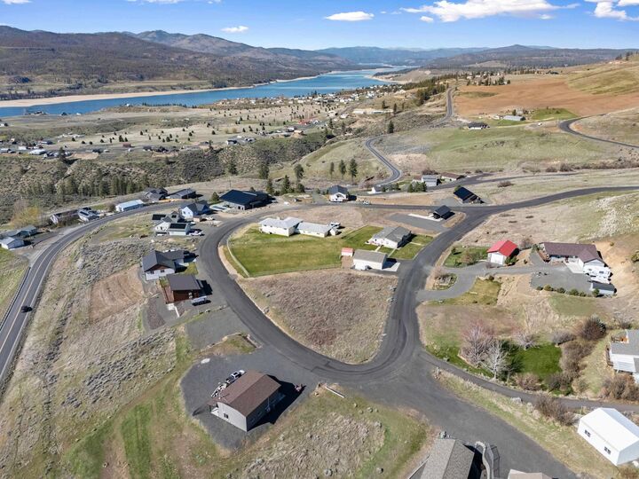 Property Photo: 40861 Hillside Dr N WA 99122