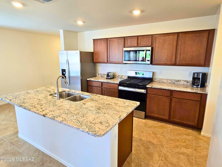 Property Photo:  6343 S Rigby Way  AZ 85746 