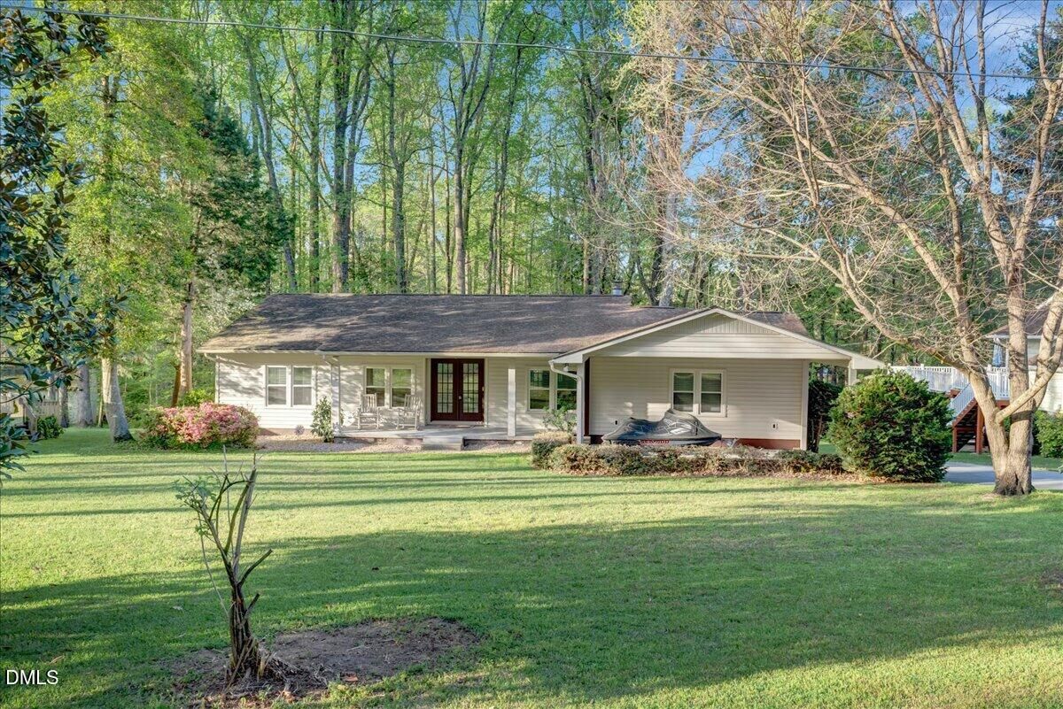 Property Photo: 1070 Cedar Cove Road NC 27537