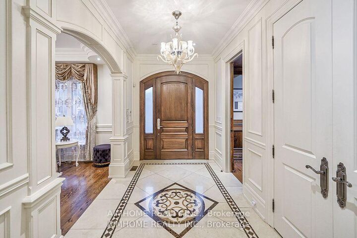 Property Photo: 38 Pheasant Road ON M2M 3G7