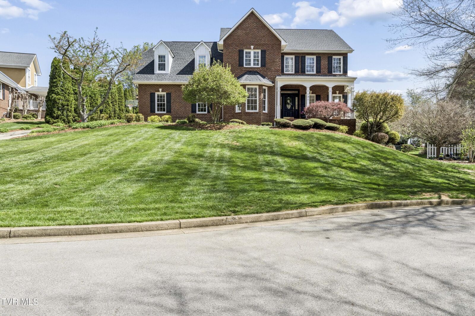 Property Photo:  131 Olde Towne Drive  TN 37659 
