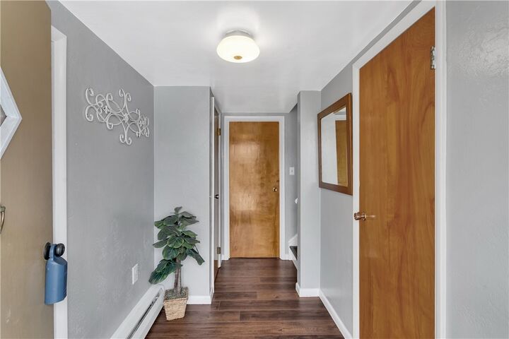 Property Photo:  2537 N Lightwood Ave  PA 15102 