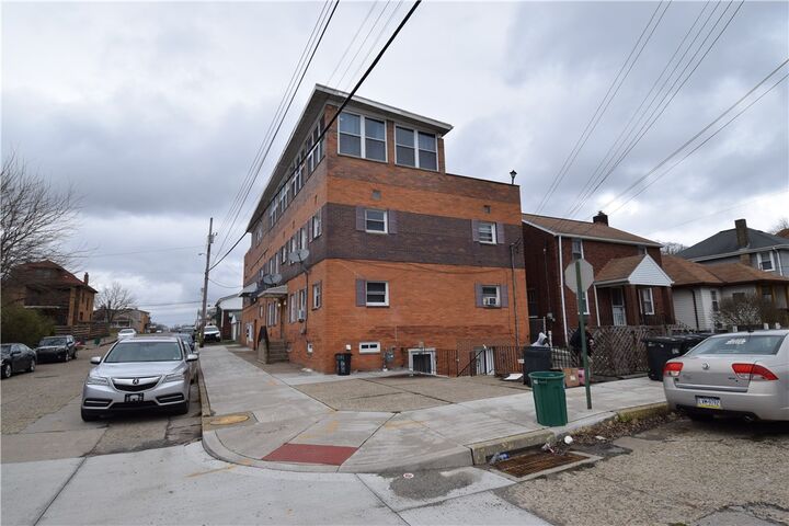 Property Photo:  801 23rd Street  PA 15003 