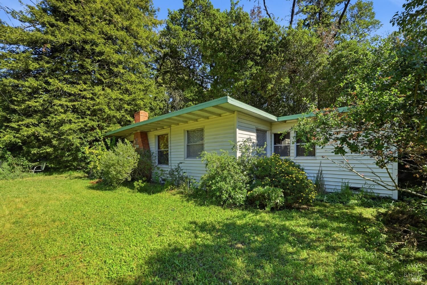 Property Photo: 2875 Lomitas Avenue CA 95404