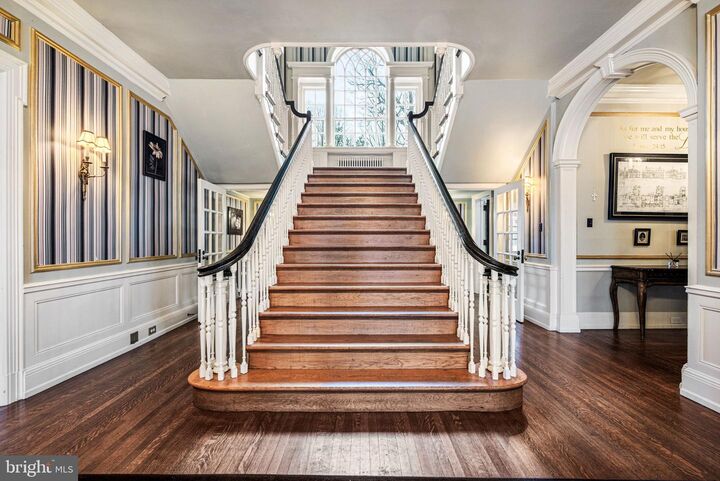 Property Photo: 1018 Beech Rd PA 19086