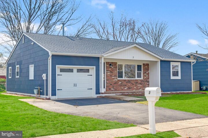 Property Photo:  3 Pembroke Lane  NJ 08757 