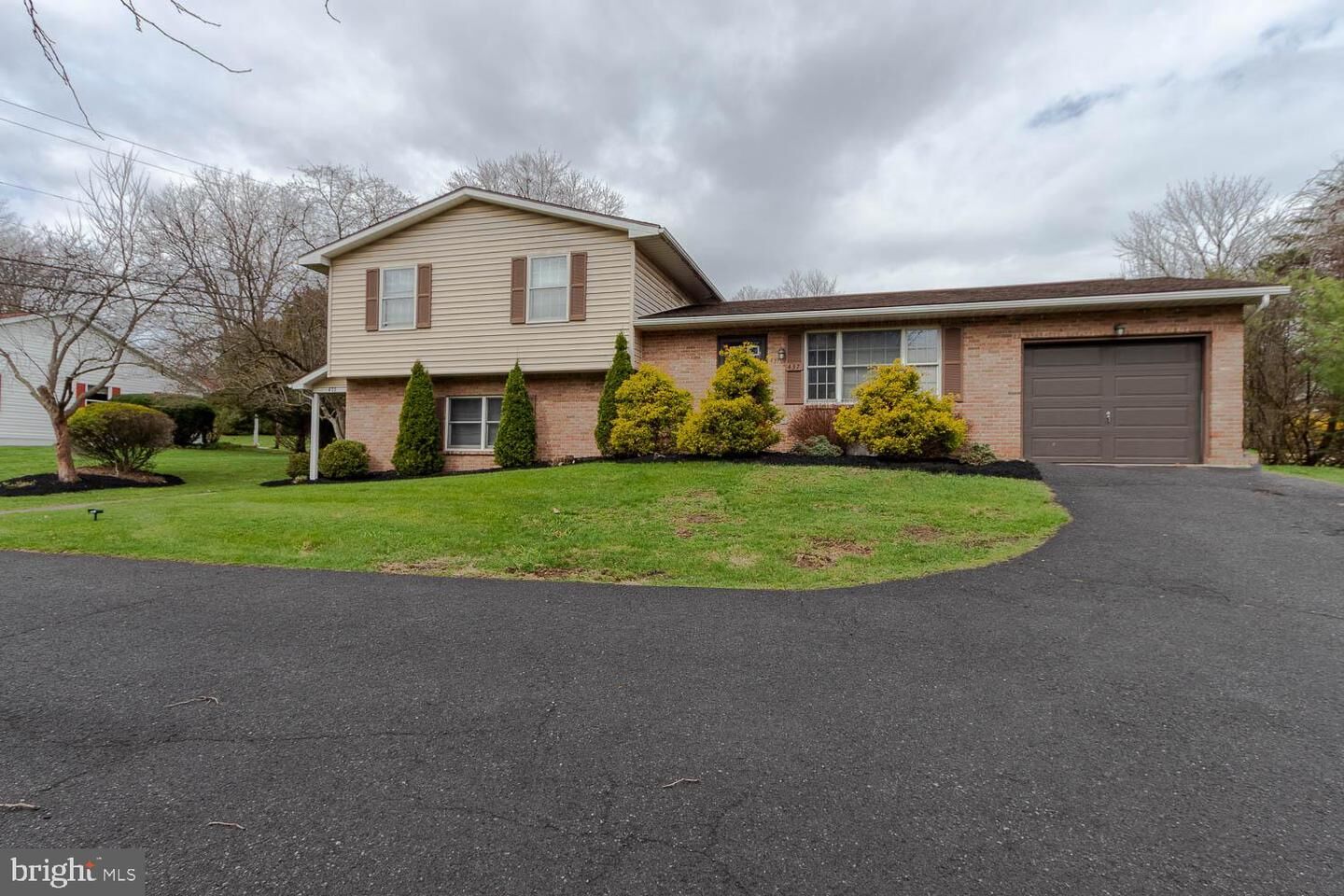Property Photo:  435-437 Easterly Parkway  PA 16801 