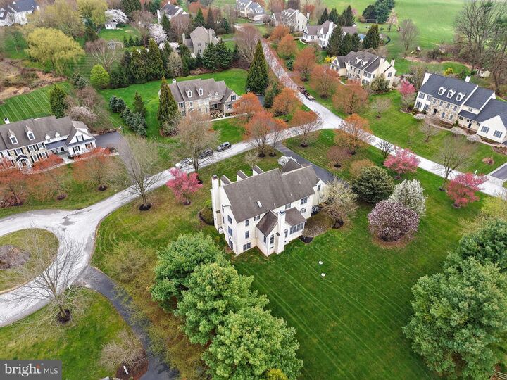 Property Photo: 2 Limner Court PA 19382