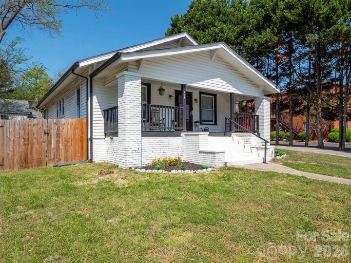 Property Photo: 208 Hough Street NC 28112