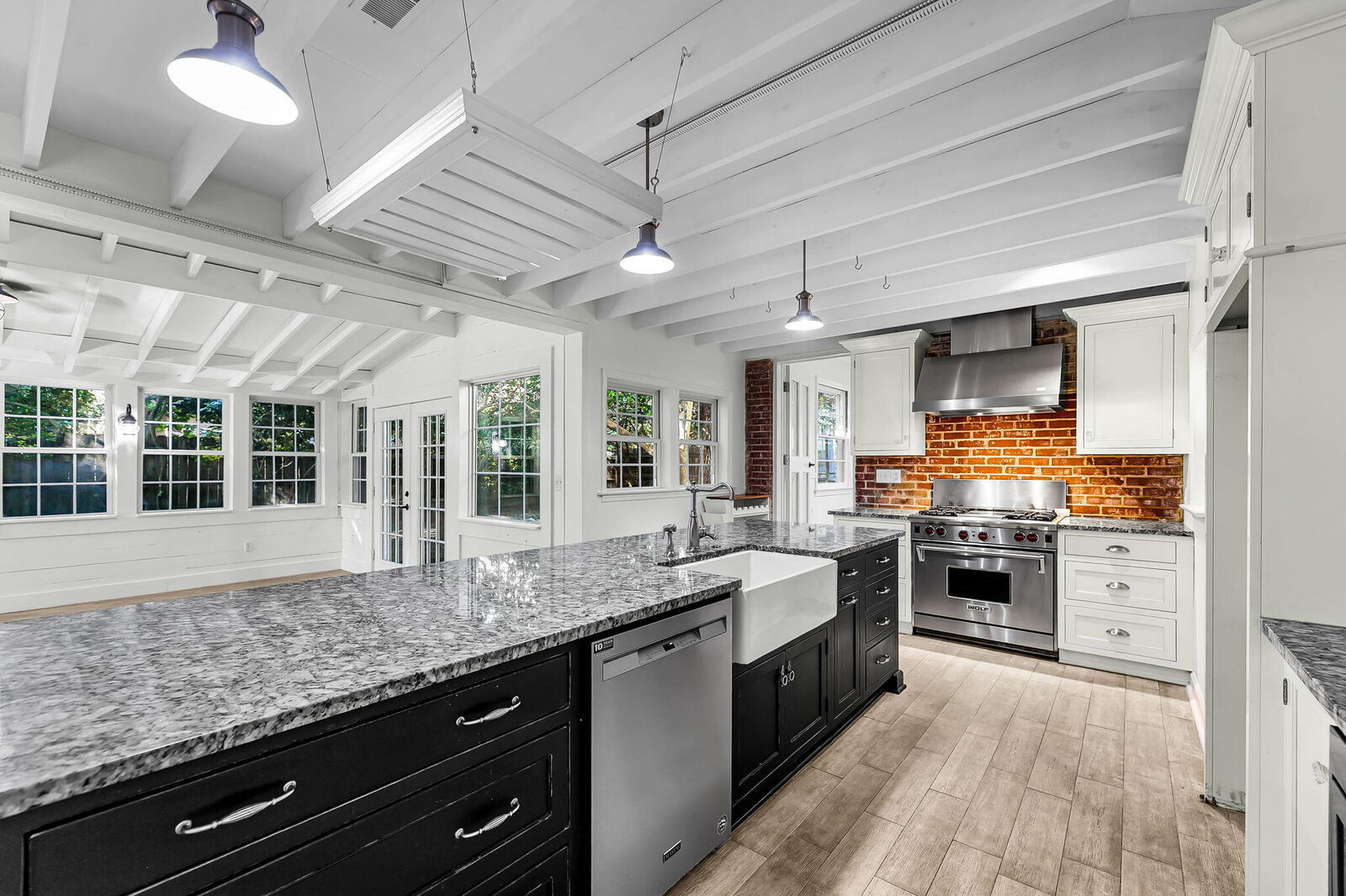 Property Photo:  706 Sterling Drive  SC 29412 