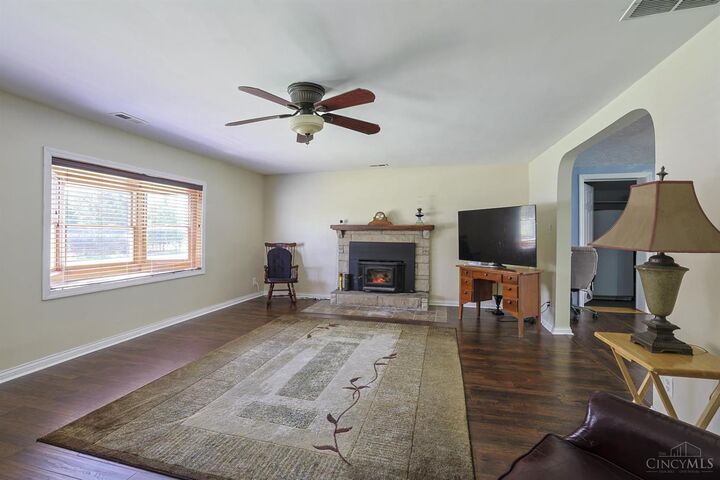 Property Photo: 4903 State Route 132 OH 45152