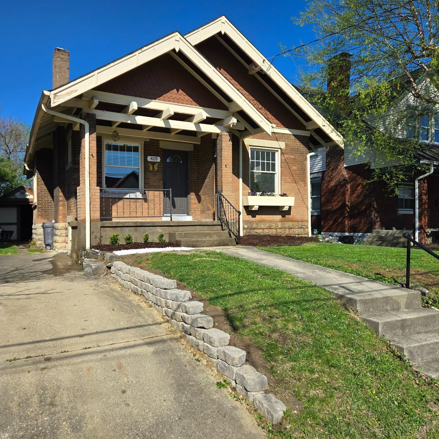 Property Photo: 4019 S Madison Avenue OH 45212