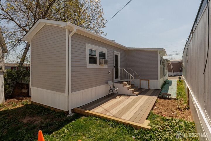 Property Photo:  29 Freddie Avenue  NJ 07001 