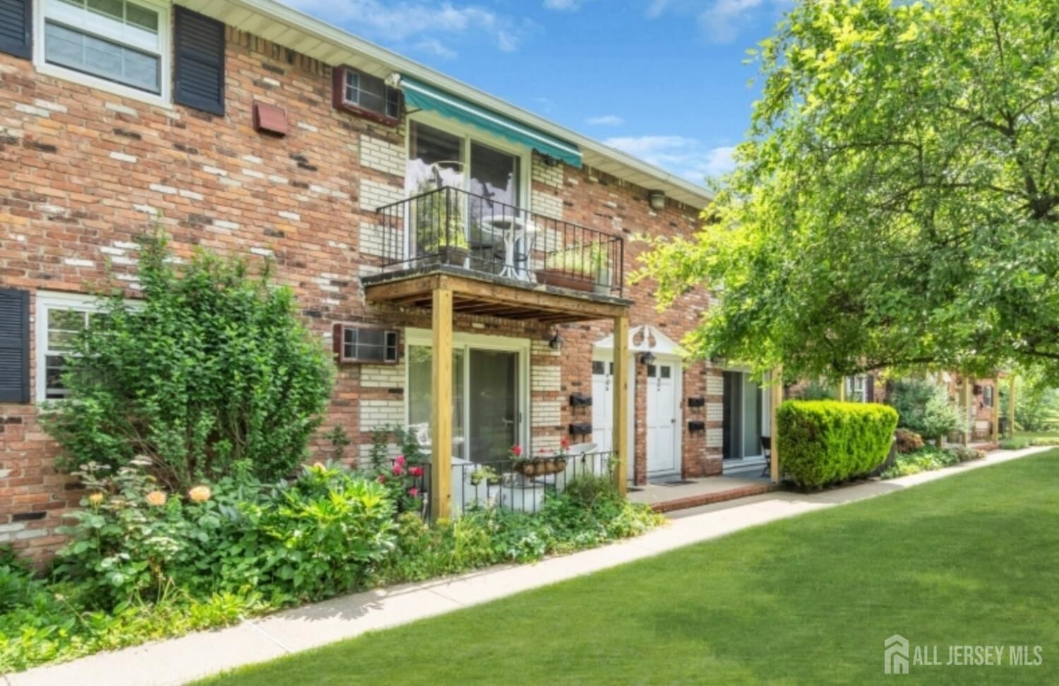 Property Photo: 320 South Street NJ 07960