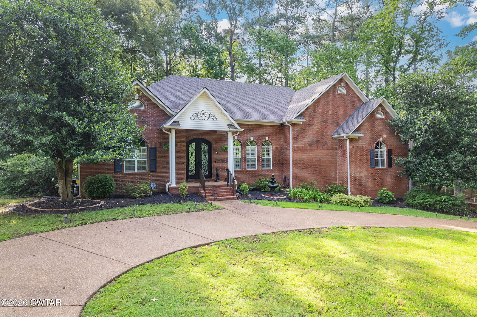 Property Photo: 16 Fields Chase TN 38305