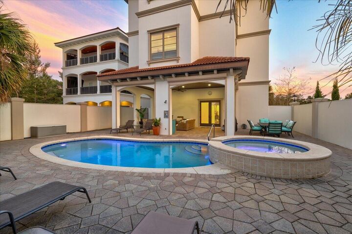 Property Photo:  52 Sandstone Street  FL 32459 