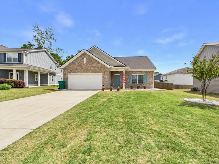 Property Photo:  129 Wood Hill Drive  AL 36877 