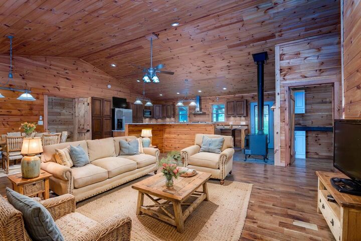 Property Photo: 410 Pioneer Trail TN 37321