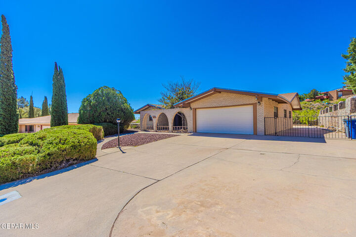 Property Photo:  2820 Devils Tower Circle  TX 79904 