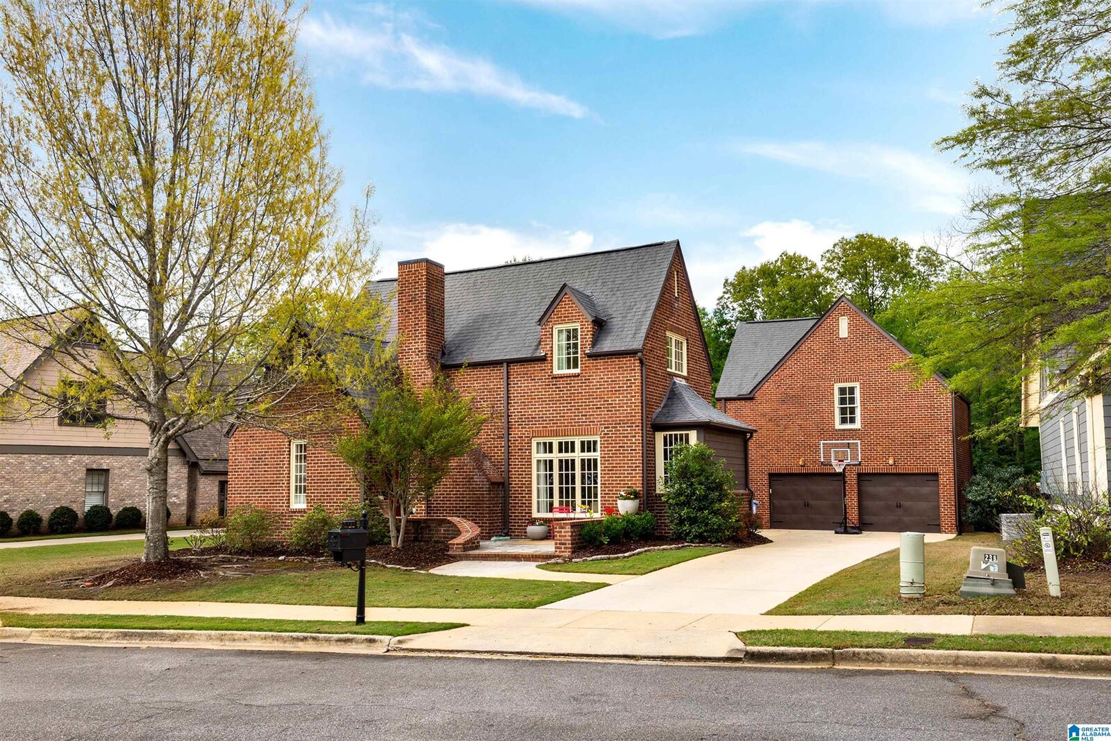 Property Photo: 3739 James Hill Circle AL 35226