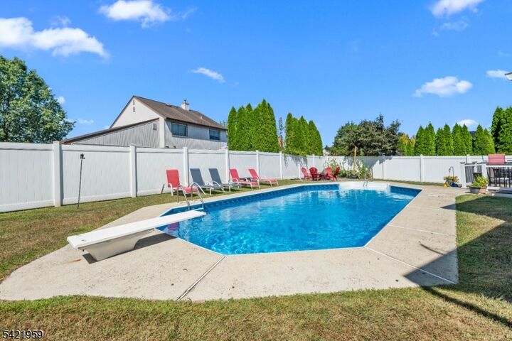 Property Photo:  16 Ditmars Cir  NJ 08844 