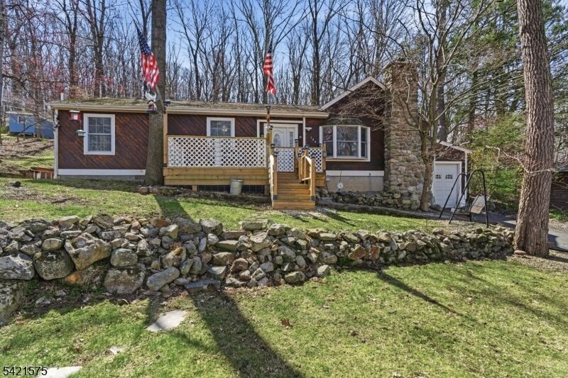 Property Photo:  159 Glenside Trail  NJ 07871 