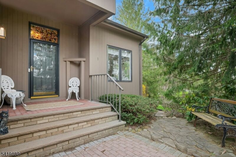 Property Photo:  1 Sherwood Dr  NJ 07046 