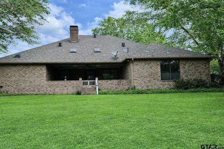 Property Photo: 237 Lakeside Place TX 75773