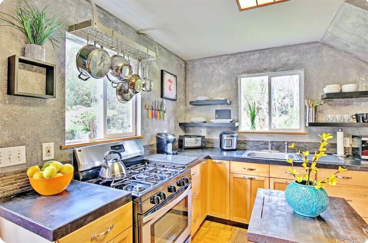 Property Photo: 18-4011 Makuahine Road HI 96785