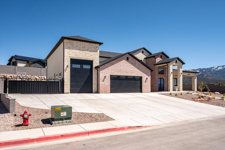 Property Photo:  1827 S Grace Ln  UT 84720 