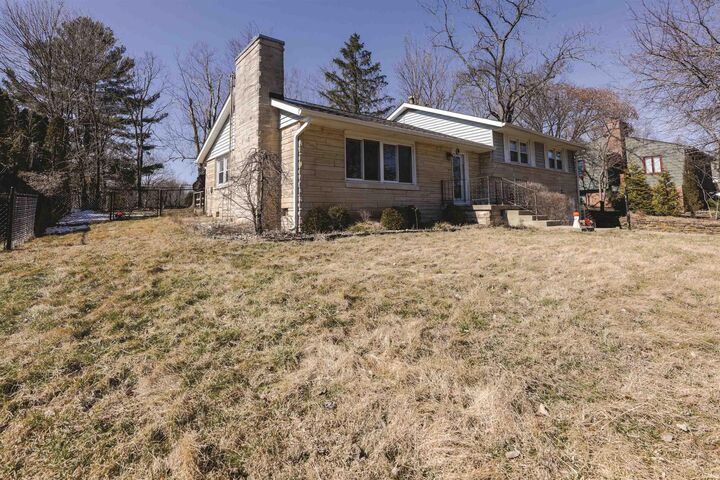 Property Photo:  1408 S Longwood Drive  IN 47401 