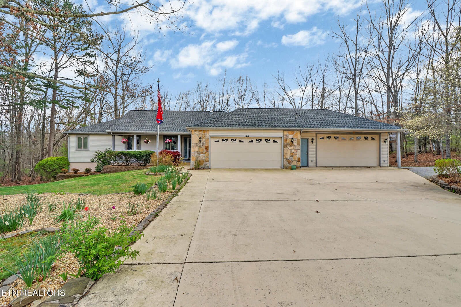 Property Photo:  110 Bradford Lane  TN 38558 