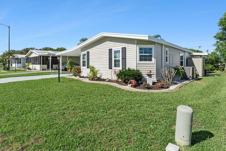 Property Photo:  6643 Westchester Drive NE  FL 33881 