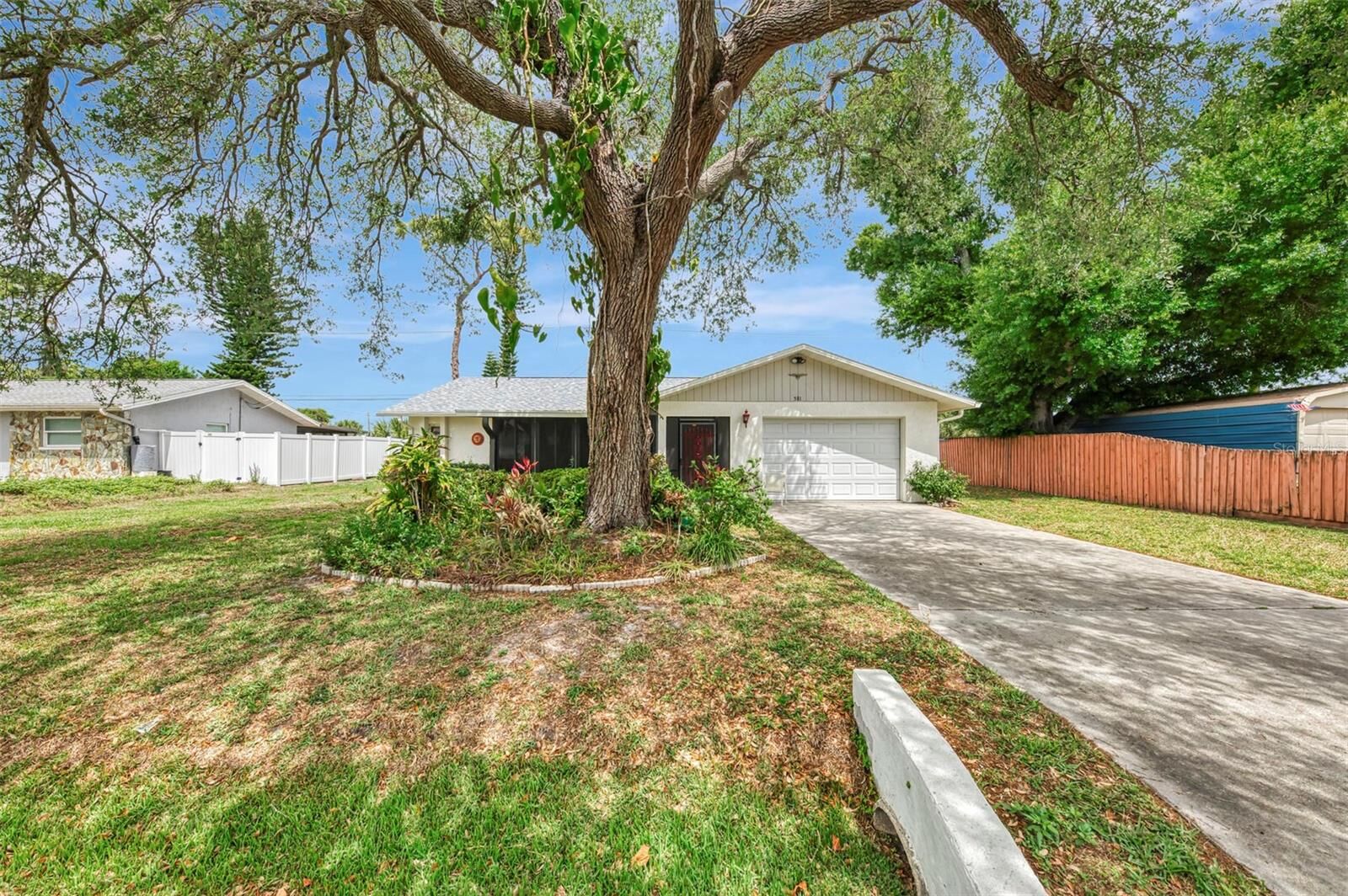 Property Photo:  581 Crocus Road  FL 34293 