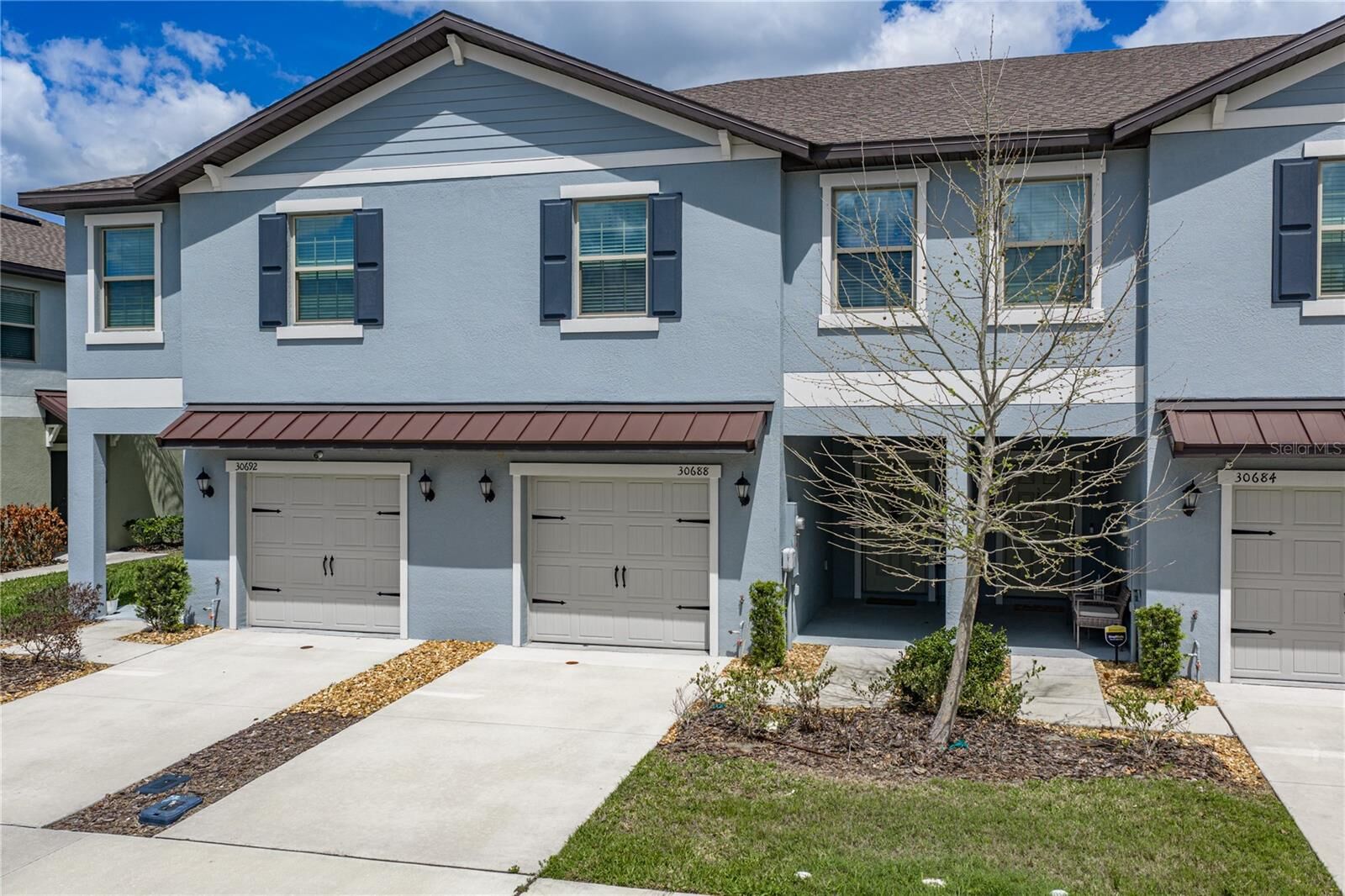 Property Photo: 30688 Veridian Way FL 33543