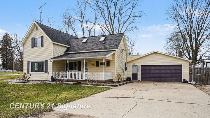 Property Photo:  200 W Adams Street  MI 48618 