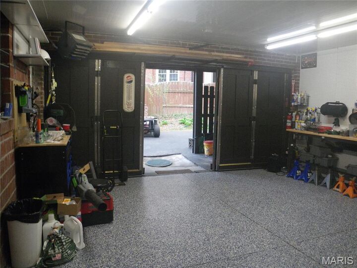 Property Photo:  7422 Warwick Drive  MO 63121 