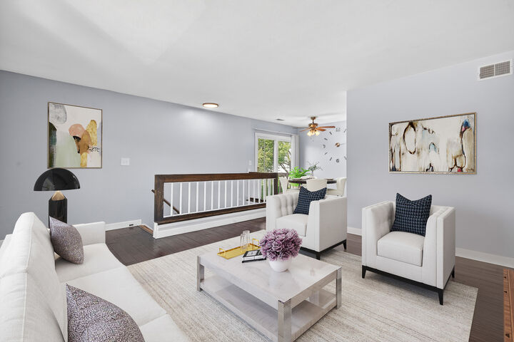Property Photo:  829 Dighton Lane 21E  IL 60173 