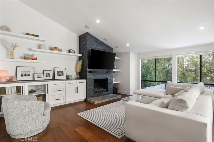 Property Photo:  1176 S Westlake F  CA 91361 