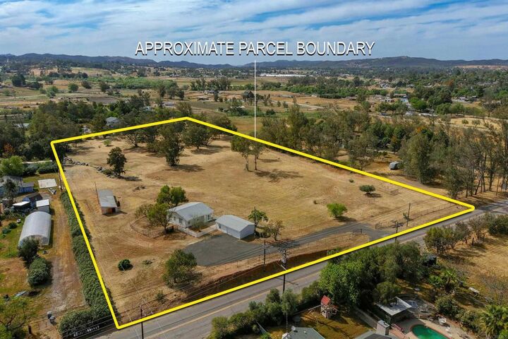 Property Photo: 354 Magnolia Avenue CA 92065