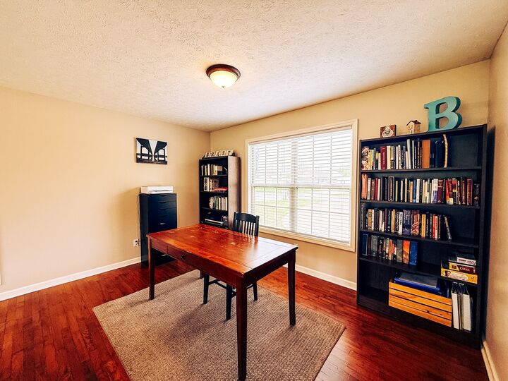 Property Photo: 786 Claw Ct KY 42240