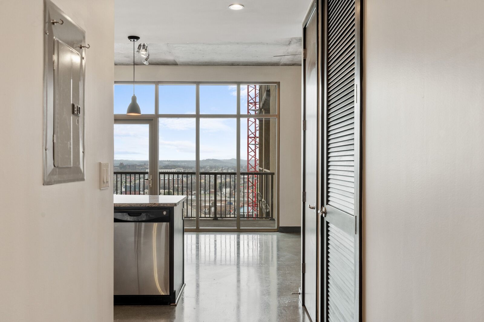 Property Photo:  1510 Demonbreun St 1105  TN 37203 