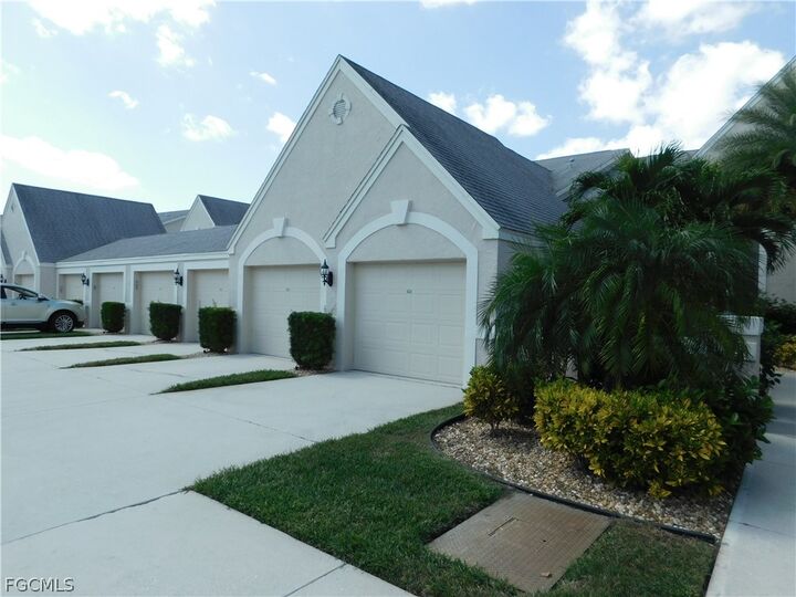 Property Photo:  16350 Kelly Cove Drive 285  FL 33908 