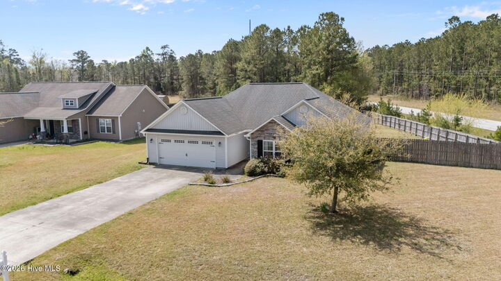 Property Photo:  100 Apple Drive  NC 28532 