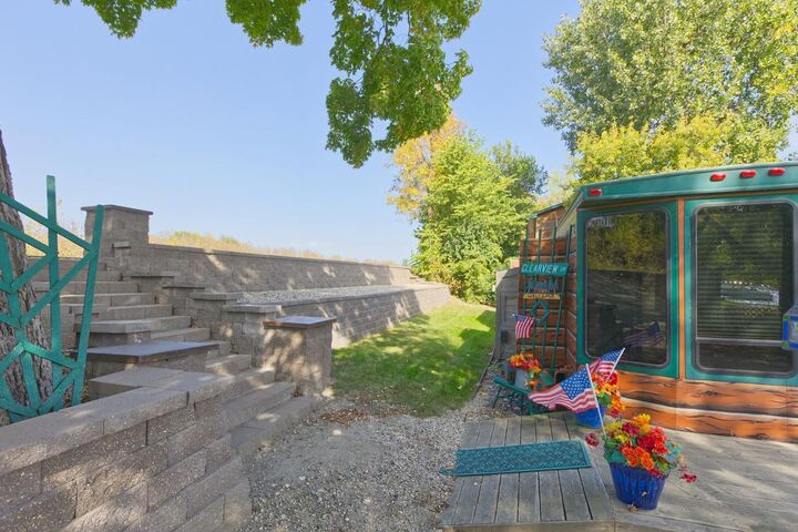 Property Photo:  1701 N Shore Drive  MN 55390 