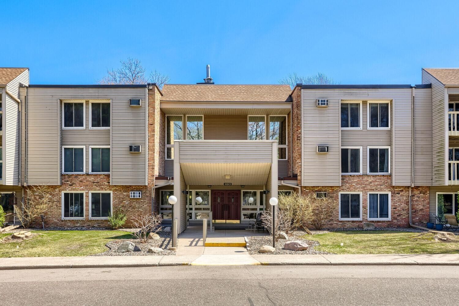 Property Photo:  4045 Hodgson Road 312  MN 55126 