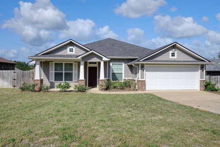 Property Photo:  500 Asher Lane  TX 75771 