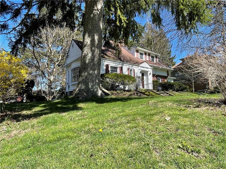 Property Photo: 312 Nelson Street W ON N0A 1N0