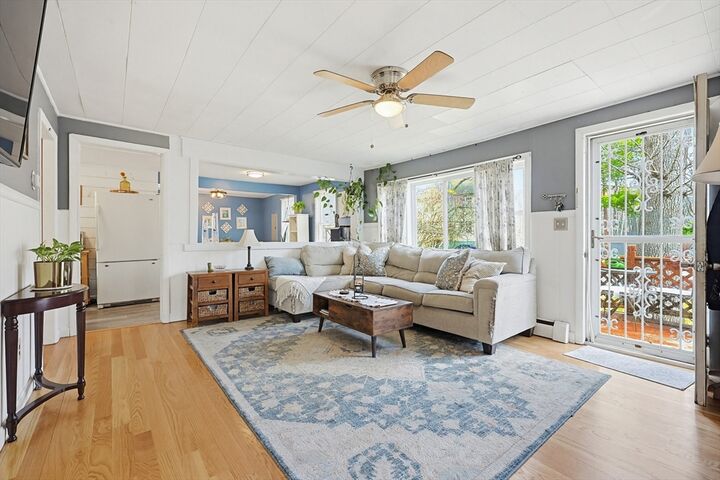 Property Photo: 19 Passway 3 MA 01602