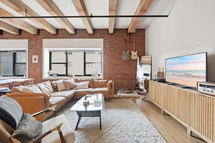 Property Photo:  33 Sleeper 410  MA 02210 